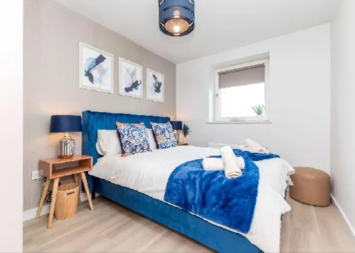 New Three Bedroom * Ashbourne