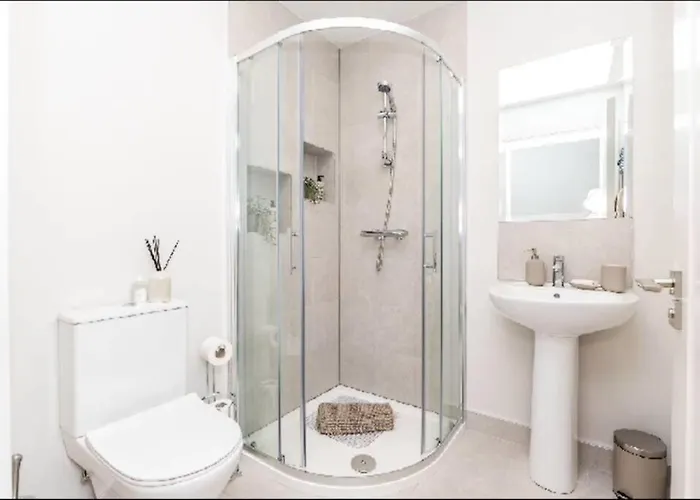 New Three Bedroom Appartement *